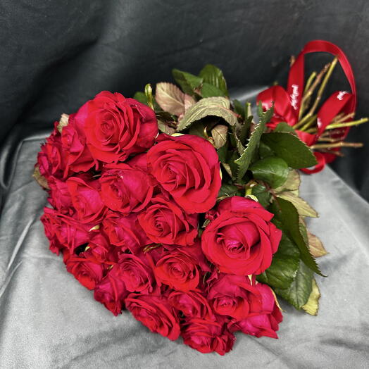 Букет «Классика»: 17 бордовых роз🌹