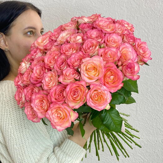Джумиля, монобукет из 51 розы. 🌹
