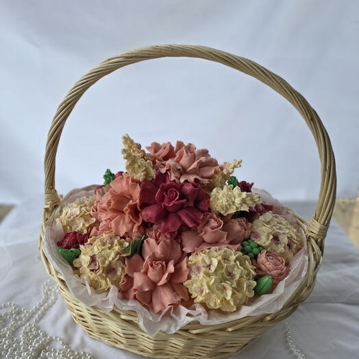 Корзина с зефиром 50 см