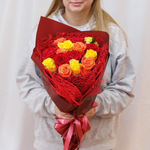Букет из 15 разноцветных розы💖