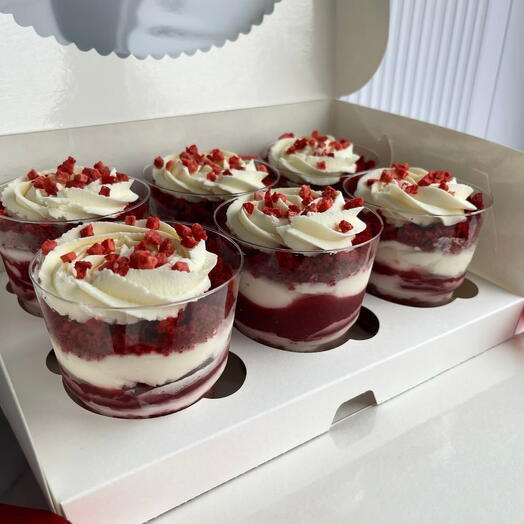 Красный бархат 6 трайфлов, cake to go, торт в стакане для поздравления любимой, маме, девушке, детям