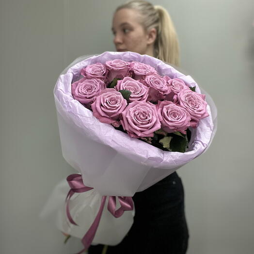 Букет из 11 сиреневых роз