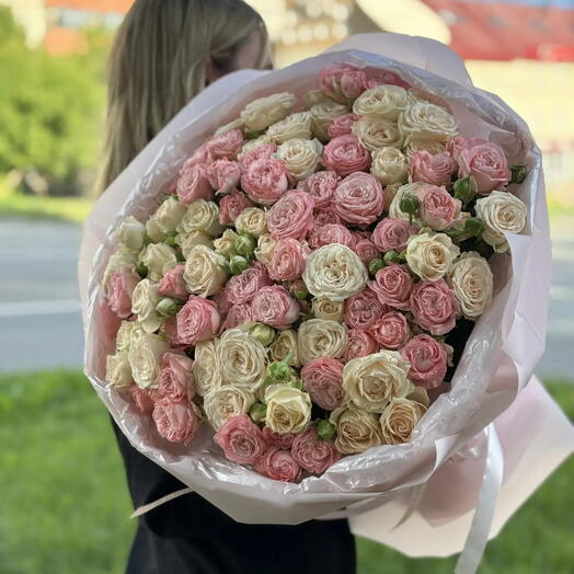Кустовая роза нежный микс