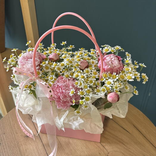 Сумочка с пионами и ромашкой🌸