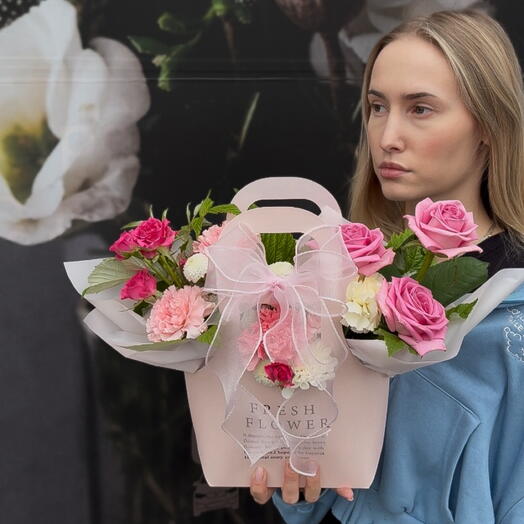 Нежная композиция в сумочке 🌸💕