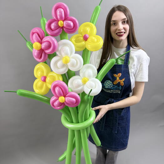 Яркий букет из воздушных шаров