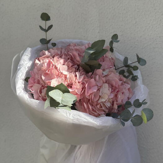 Ramo de hortensias y eucaliptos 🤍