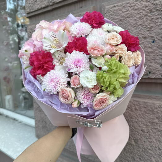 Букет с брошью