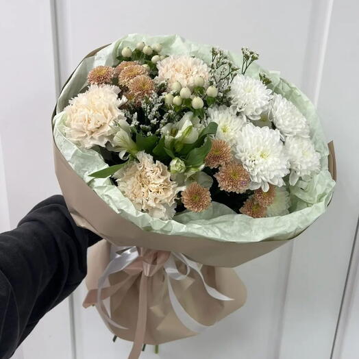 Букет в кремовых оттенках