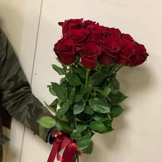11 красных роз под ленту "Мишель"🌹 отличный подарок для девушки