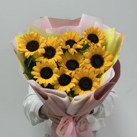 Монобукет из 9 больших стойких подсолнухов 🌻