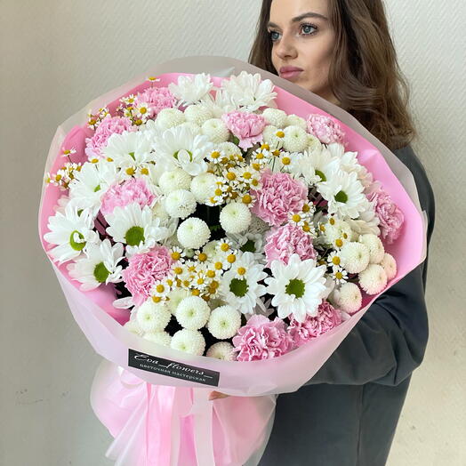 Нежный пышный и стойкий букет