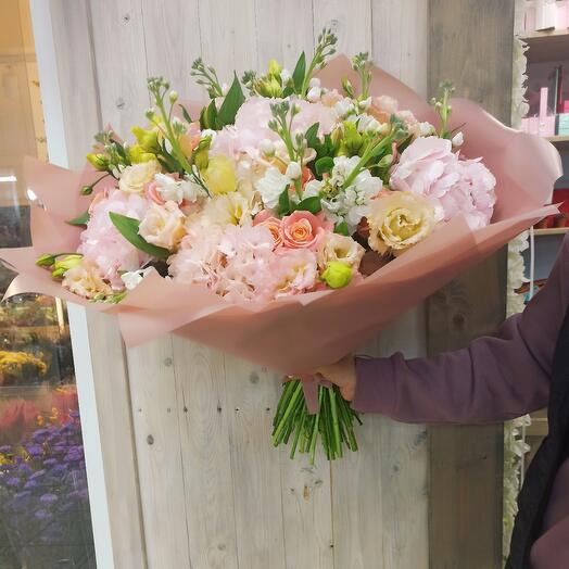 Bouquet "A Lucky Touch of Pink"
