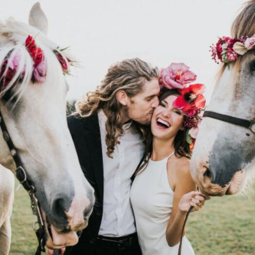 ФОТОСЕССИЯ И КОННАЯ ПРОГУЛКА ДЛЯ ДВОИХ