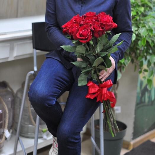 Bouquet of tall red roses 9 pcs