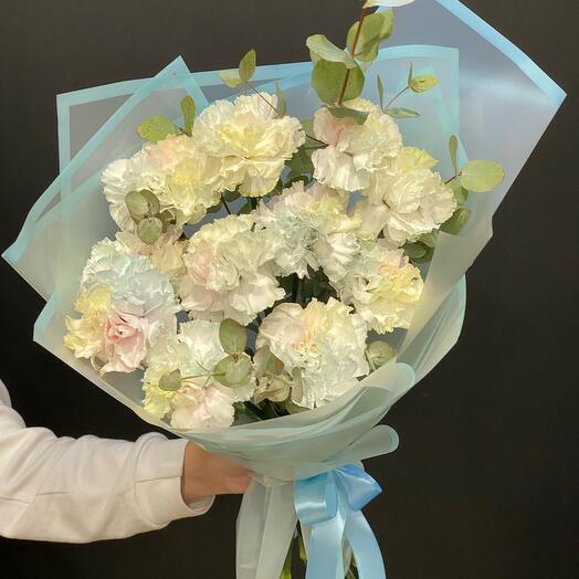 Bouquet of dianthuses