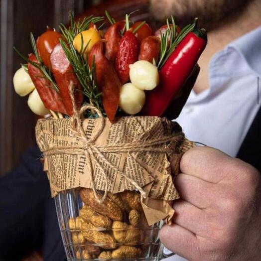 Пивная кружка с закусками
