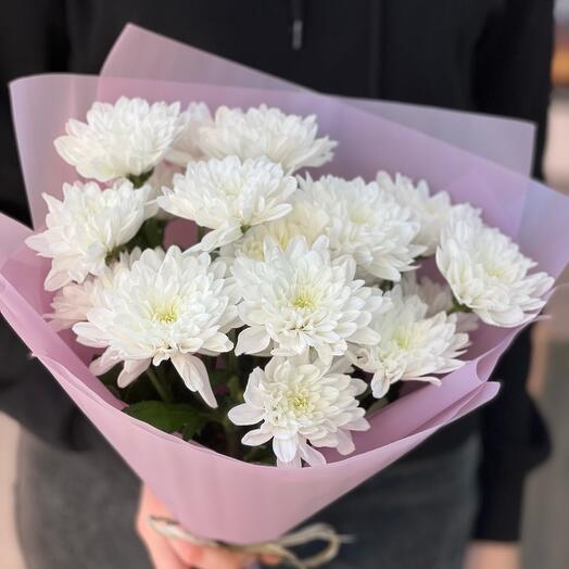 Bouquet of 3 white bush chrysanthemums