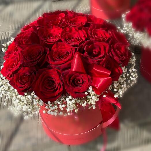 Boxing with red roses
