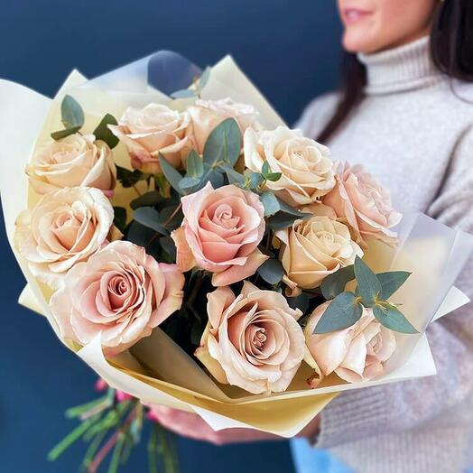 Bouquet of 11 roses Quick Sand