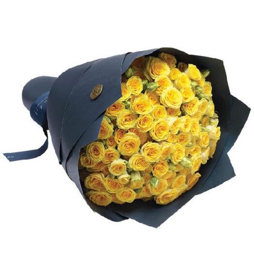 Yellow bushy roses