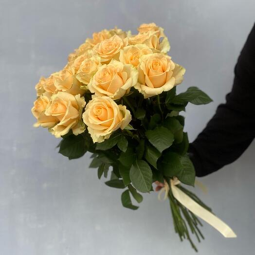 19 peach roses