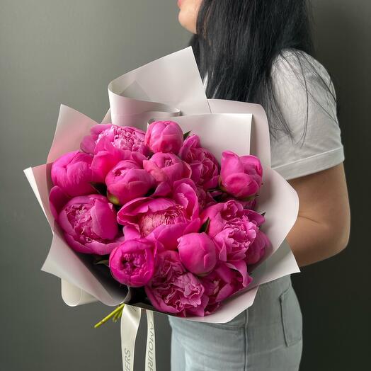 Пионы hot pink
