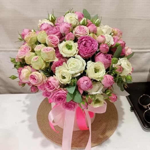Bush peony-shaped roses in a box "Wonderful morning"