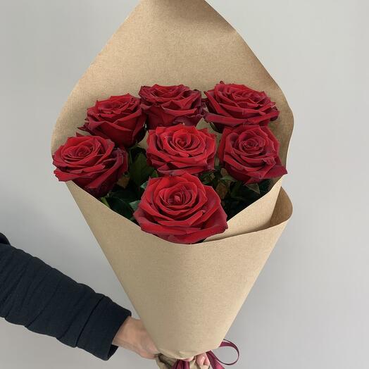 7 red roses in crafting