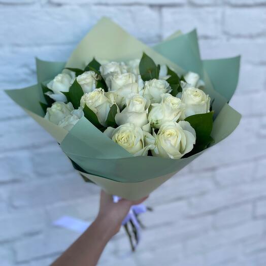 21 white roses