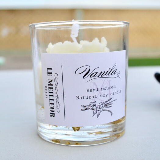 Hand made candle with gold flakes - Vanila - by Le Meilleur