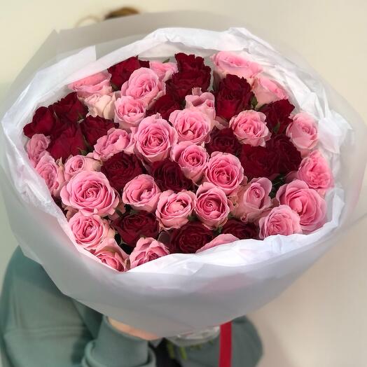 Red and pink Kenyan roses 💗