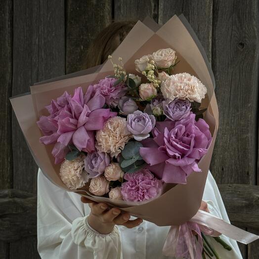 Original bouquet with French rose and dianthus "The Best!" FM208
