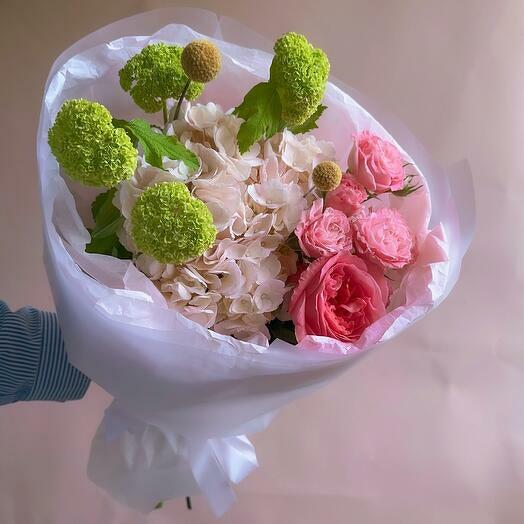 Summer Bouquet with Hydrangea, Viburnum and Peony Roses