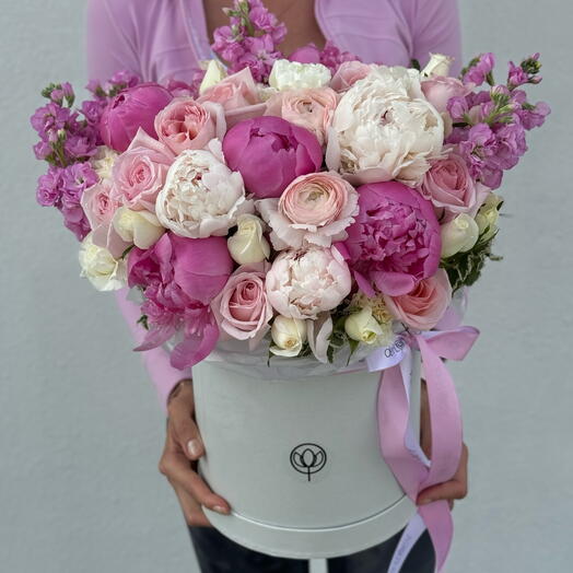 Pink peonies flower box
