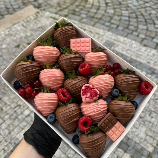 A sweet thank you - Chocolate-covered strawberries