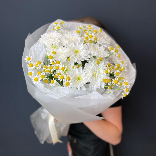 Хризантемы с ромашкой