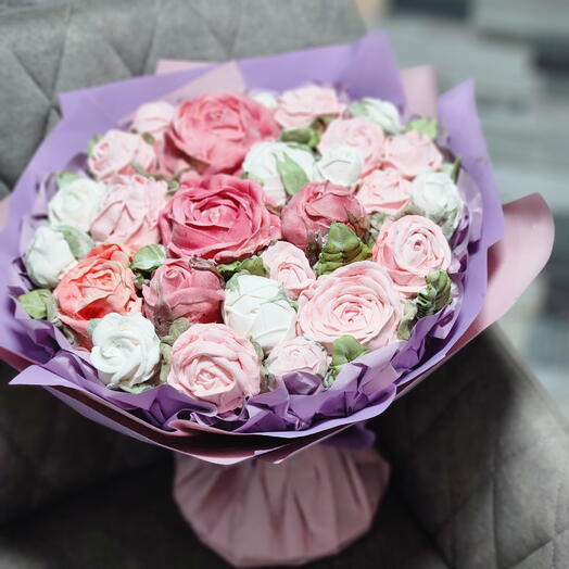 8 💜 Сиреневая мечта — Зефирный букет из роз, 25 шт