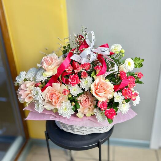Корзина с цветами