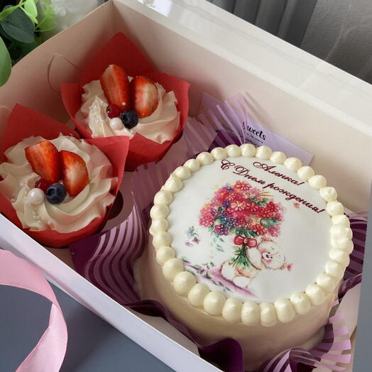 Cupcakes con bayas y pastel de Bento