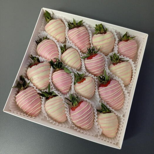 White and Pink Strawberry 16 pcs