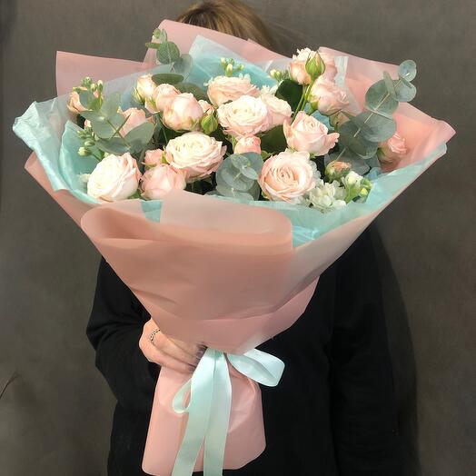 Bouquet of peony roses