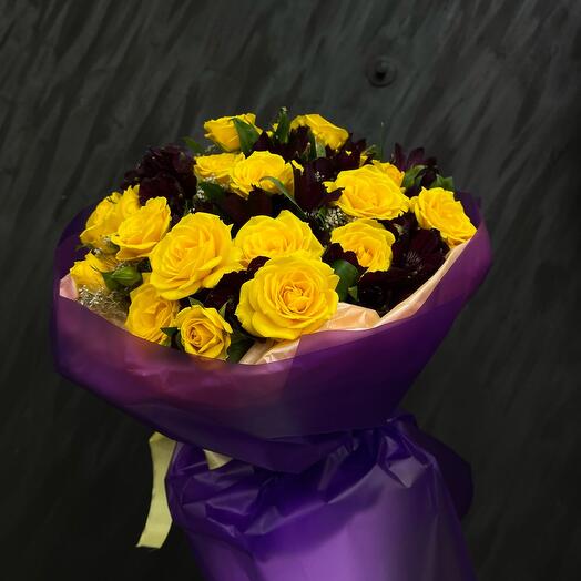 Жёлтые кустовые розы