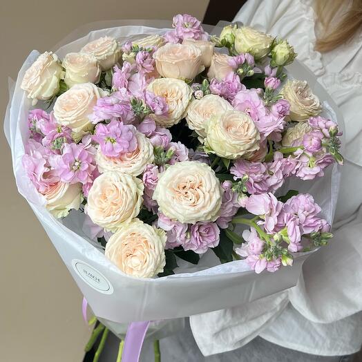 Букет «Палитра нежности» с ароматной маттиолой 💜