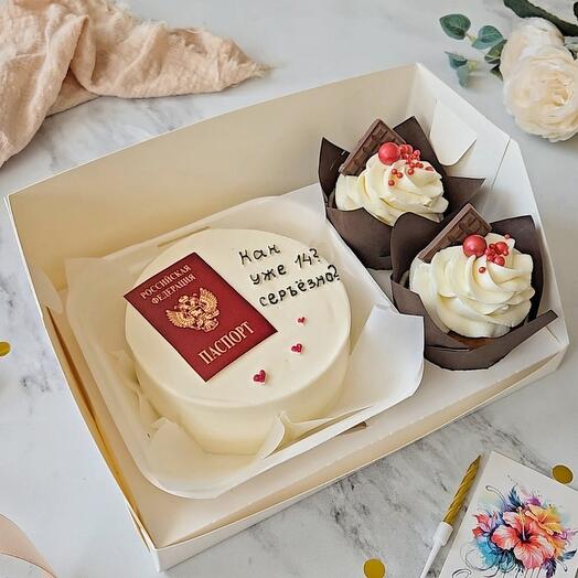 Бенто торт и пирожные на 14 лет