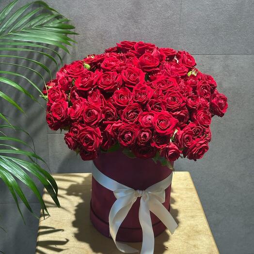 Цветы в коробке🌹🌹🌹