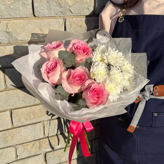 Ramo de rosas delicadas