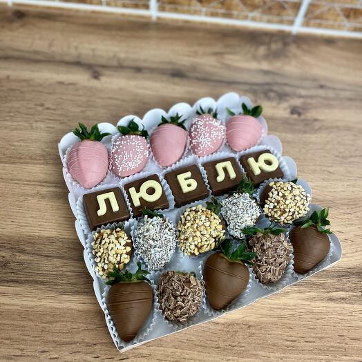 Клубника в шоколаде любимой на 8 марта
