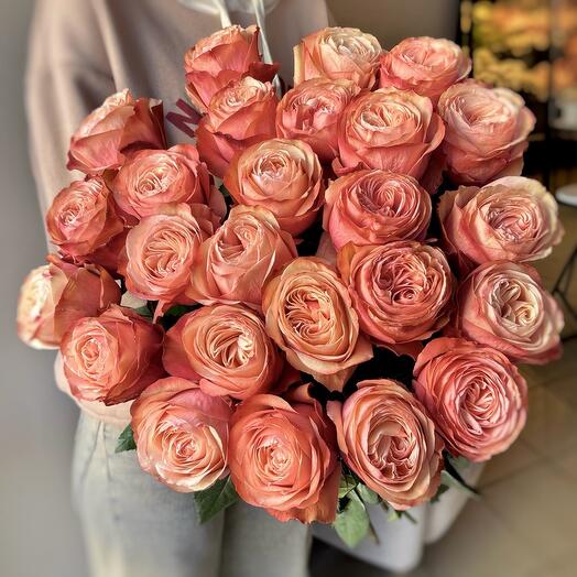 25 роскошных пионовидных роз🧡