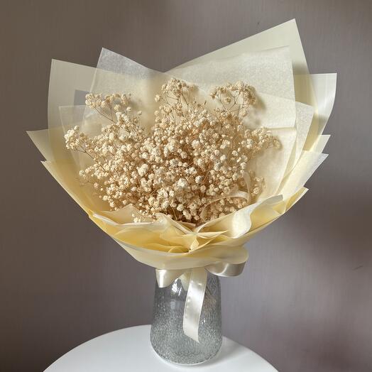 Букет из кремовой стабилизированной гипсофилы